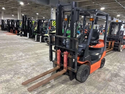 TOYOTA  FORKLIFT 