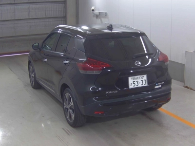 NISSAN KICKS