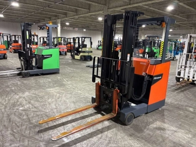 TOYOTA  FORKLIFT 