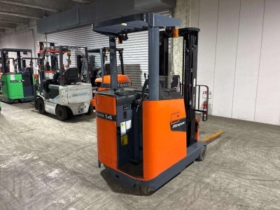 TOYOTA  FORKLIFT 