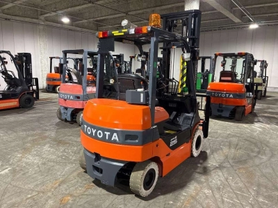 TOYOTA  FORKLIFT 