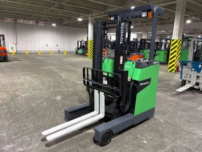 TOYOTA  FORKLIFT 