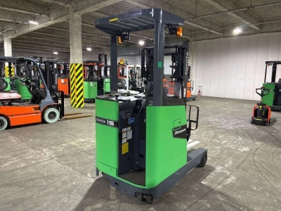 TOYOTA  FORKLIFT 