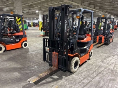 TOYOTA  FORKLIFT 