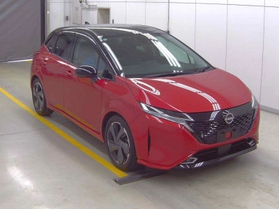 NISSAN AURA