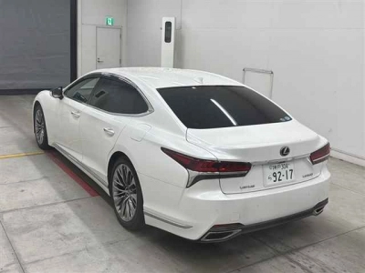 LEXUS LS
