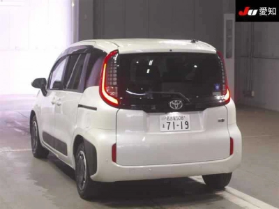 TOYOTA SIENTA