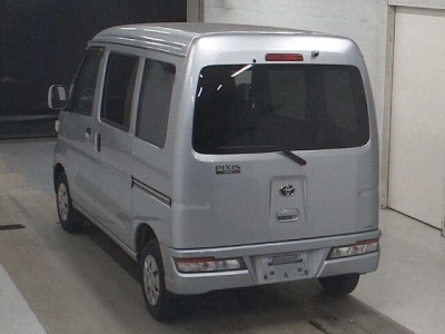 TOYOTA PIXIS VAN