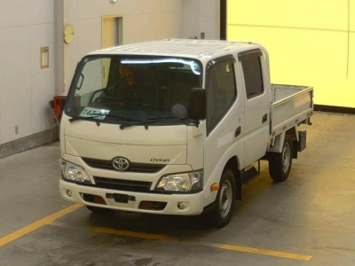 TOYOTA DYNA