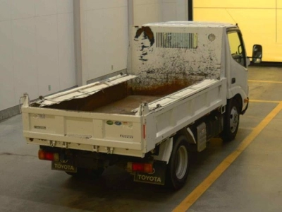 TOYOTA DYNA