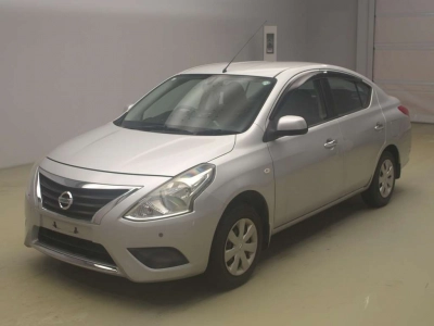 NISSAN TIIDA LATIO