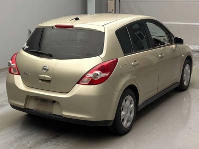 NISSAN TIIDA