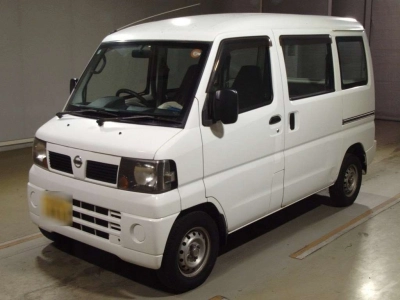 NISSAN CLIPPER VAN