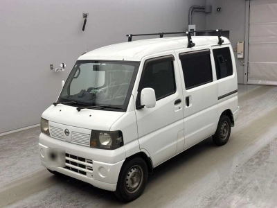 NISSAN CLIPPER VAN