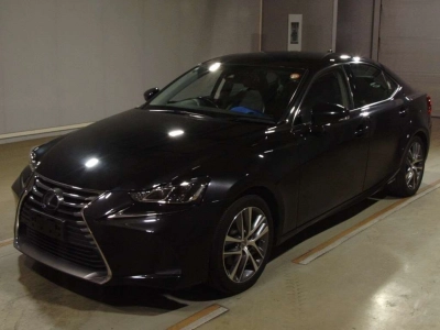 LEXUS IS