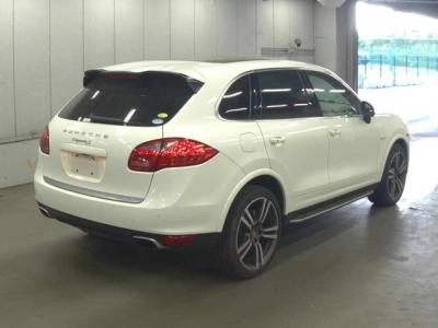PORSCHE CAYENNE