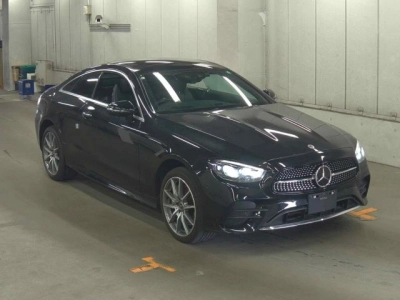 MERCEDES BENZ E CLASS