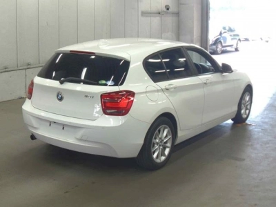 BMW 1 SERIES
