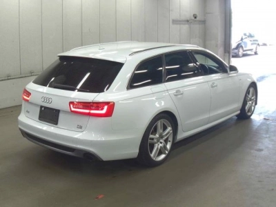 AUDI A6 AVANTE