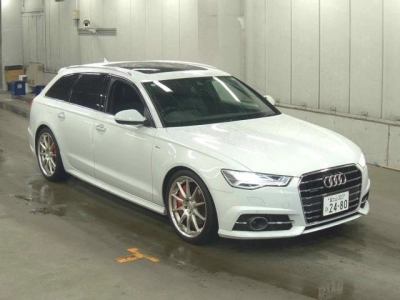 AUDI A6 AVANTE