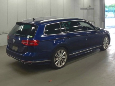 VOLKSWAGEN PASSAT VARIANT