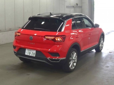 VOLKSWAGEN T-ROC