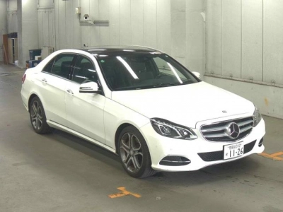 MERCEDES BENZ E CLASS
