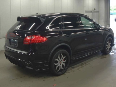PORSCHE CAYENNE