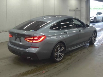 BMW 6 SERIES