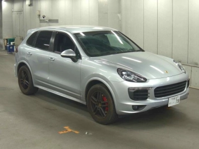 PORSCHE CAYENNE