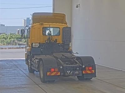 ISUZU GIGA