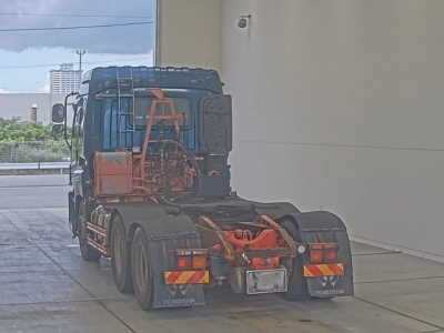 ISUZU GIGA
