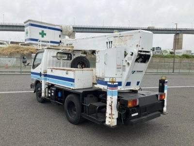 MITSUBISHI CANTER