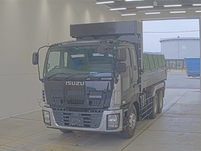 ISUZU GIGA