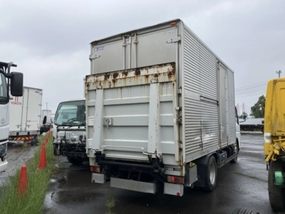 MITSUBISHI CANTER