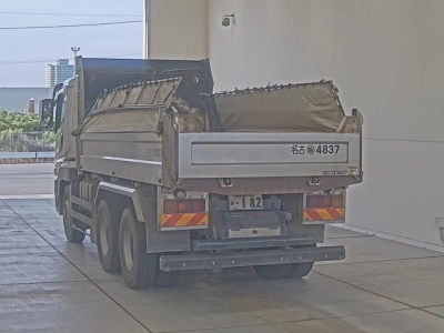 MITSUBISHI FUSO SUPER GREAT