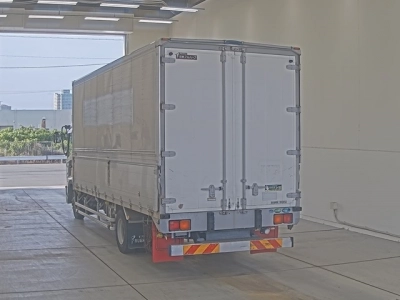 NISSAN UD