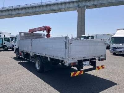 MITSUBISHI CANTER