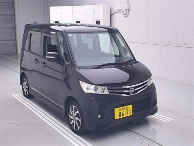 NISSAN ROOX
