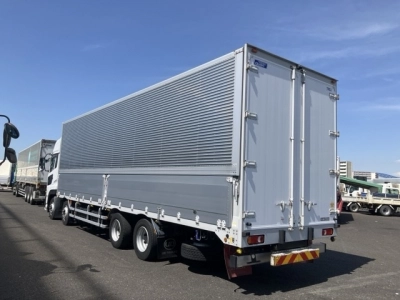 NISSAN DIESEL (UD) QUON