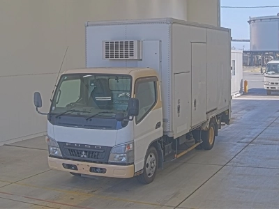 MITSUBISHI CANTER
