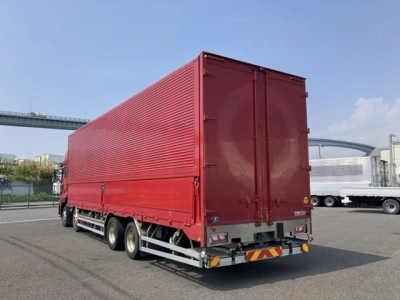 NISSAN DIESEL (UD) QUON