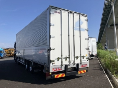 MITSUBISHI FUSO SUPER GREAT