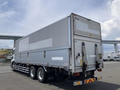 NISSAN DIESEL (UD) QUON