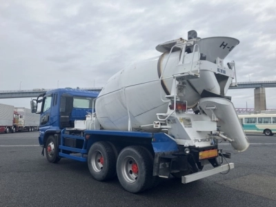 MITSUBISHI FUSO SUPER GREAT