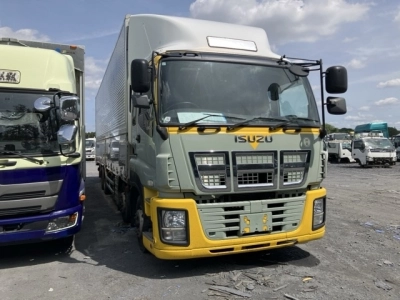 ISUZU GIGA