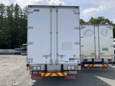 ISUZU GIGA