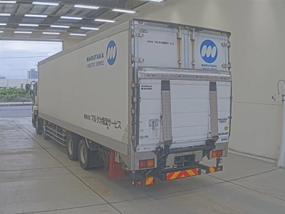 ISUZU GIGA