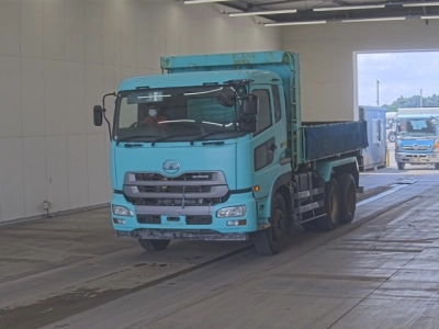 NISSAN UD