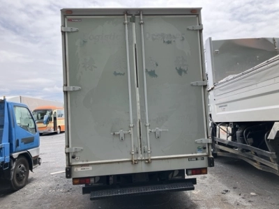 MITSUBISHI CANTER